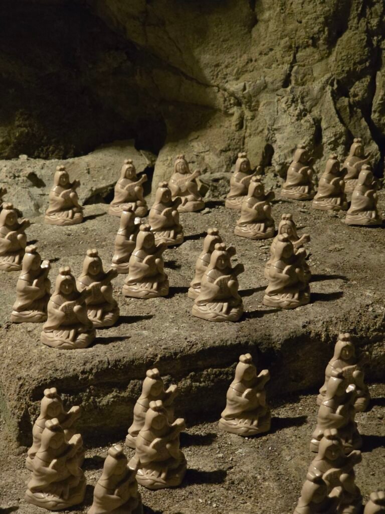 figuras cueva Benten